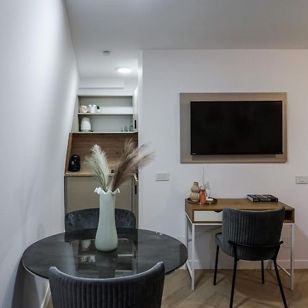 The Urban Oasis Apartman Bukarest Kültér fotó