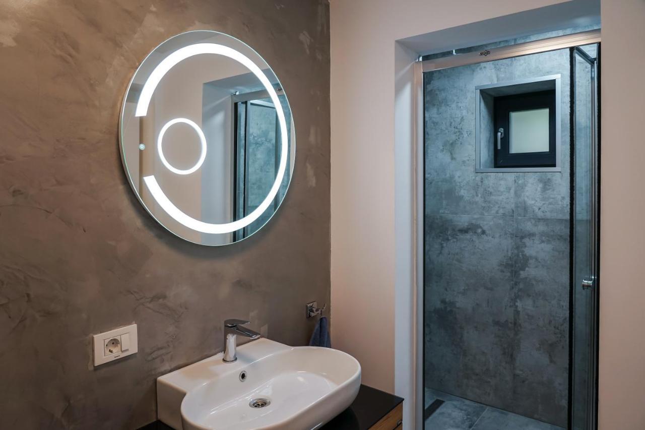 The Urban Oasis Apartman Bukarest Kültér fotó