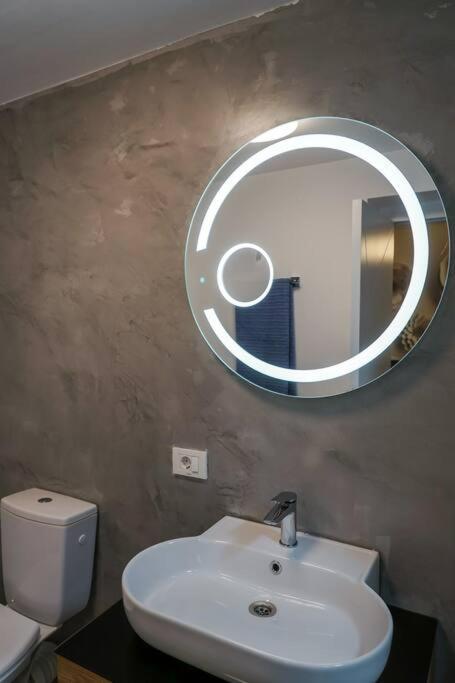 The Urban Oasis Apartman Bukarest Kültér fotó