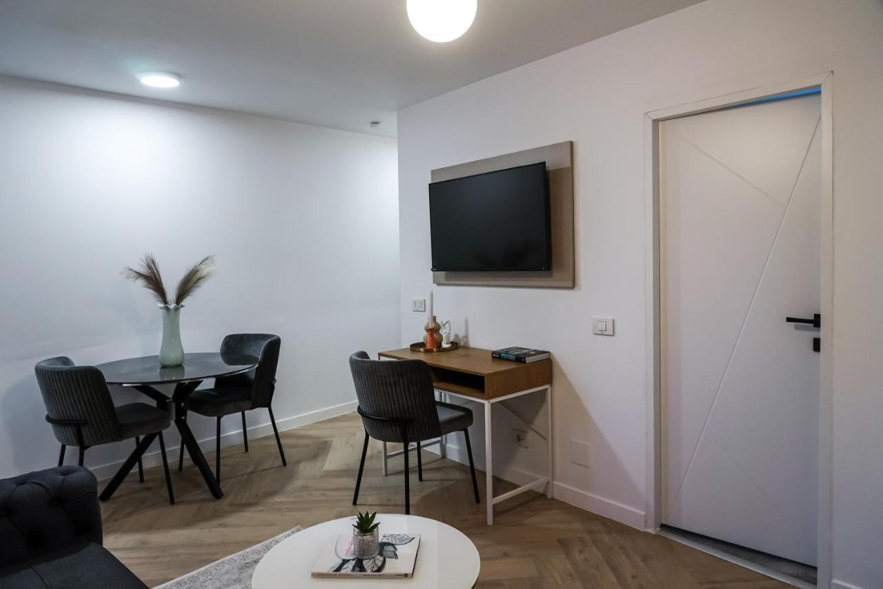 The Urban Oasis Apartman Bukarest Kültér fotó
