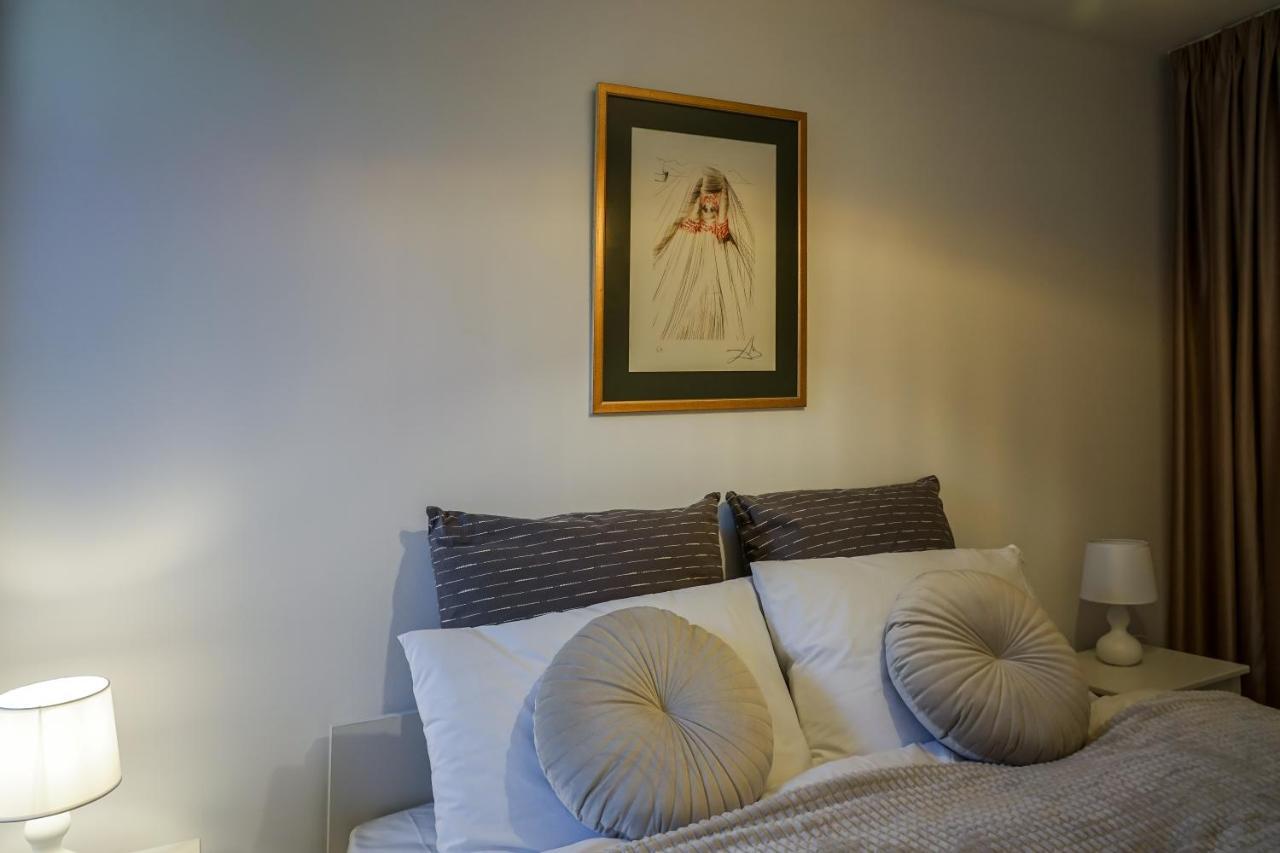 The Urban Oasis Apartman Bukarest Kültér fotó