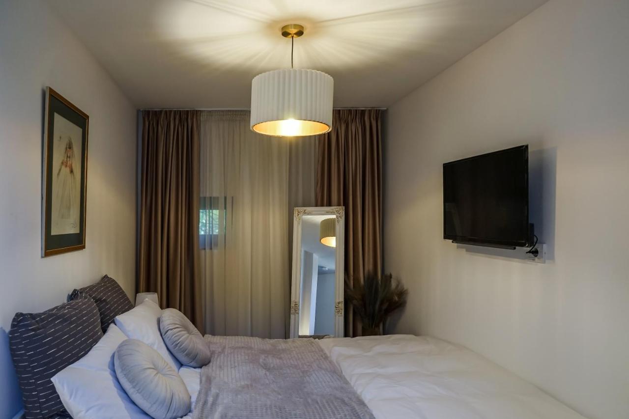 The Urban Oasis Apartman Bukarest Kültér fotó